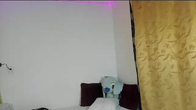 michdan1 online show from May 29, 2026, 1:11 am