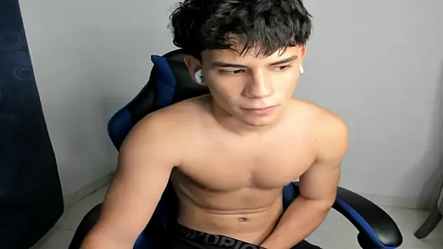 Adrian hot01 online show from July 23, 2026, 4:10 am