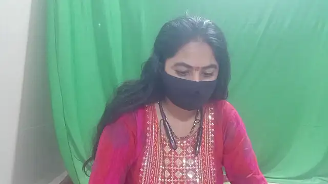 Snapshot of sakshi_moni chatting on July 3, 2026, 4:24 pm sakshi moni online show from July 3, 2026, 4:24 pm