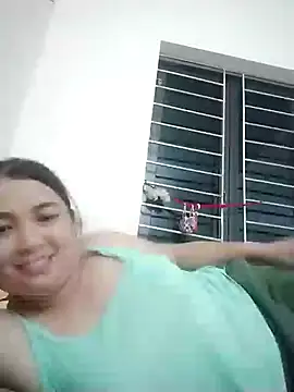Giee00 online show from June 6, 2026, 2:44 pm