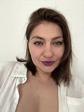 babyella13 online show from June 29, 2026, 11:54 am