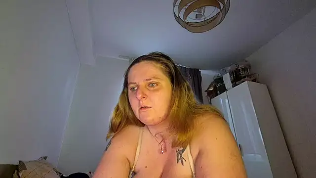 JessicaBake online show from July 7, 2026, 5:10 am