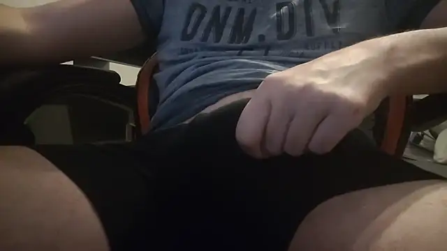Pat CumShow4Dad online show from June 9, 2026, 8:43 pm