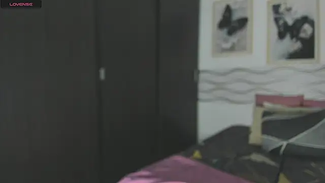 queenceleste69 online show from May 31, 2026, 2:39 am