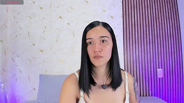 Snapshot of DaniRivers_ chatting on August 4, 2026, 8:24 pm DaniRivers online show from August 4, 2026, 8:24 pm