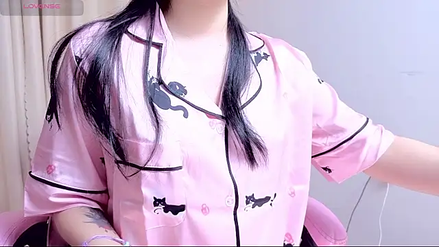 miuu6868 online show from June 4, 2026, 2:05 am
