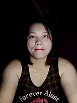 Snapshot of Qie_qir chatting on June 16, 2026, 12:10 am Qie qir online show from June 16, 2026, 12:10 am