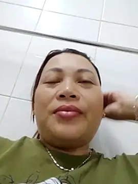 Snapshot of Qie_qir chatting on July 24, 2026, 1:40 pm Qie qir online show from July 24, 2026, 1:40 pm