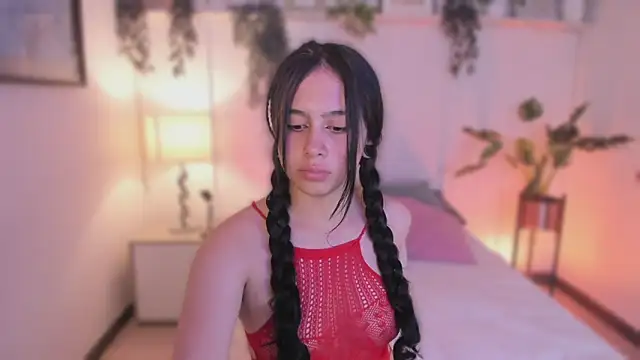 Kimdyy  online show from June 4, 2026, 8:13 pm