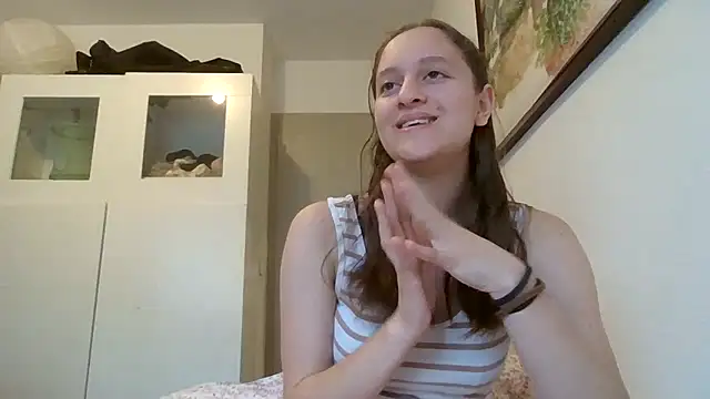 SoftieSophie online show from June 4, 2026, 5:06 pm