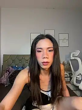 CassandraLovve online show from May 26, 2026, 6:55 am