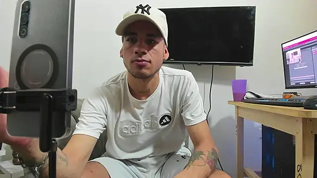 Tokioxx online show from May 30, 2026, 1:01 am