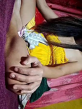 hotmom lyn online show from July 21, 2026, 4:41 pm