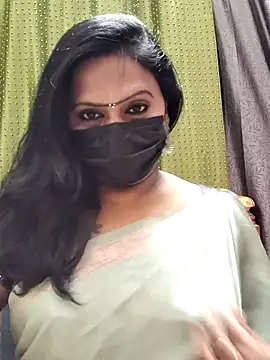 Snapshot of Meera_mia chatting on July 10, 2026, 6:41 pm Meera mia online show from July 10, 2026, 6:41 pm