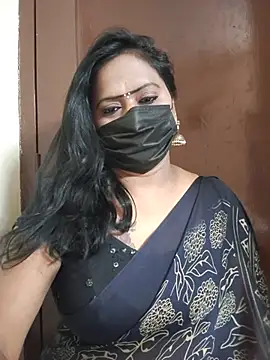 Snapshot of Meera_mia chatting on July 20, 2026, 1:57 am Meera mia online show from July 20, 2026, 1:57 am
