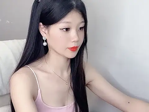 Xiaoxun712 online show from May 30, 2026, 12:11 pm