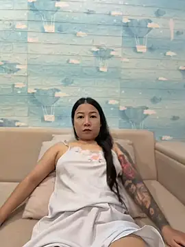 Snapshot of LINDA_HD chatting on July 3, 2026, 1:50 pm LINDA HD online show from July 3, 2026, 1:50 pm