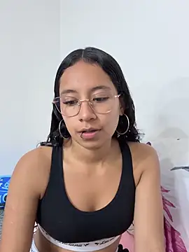 Violetlove  online show from June 18, 2026, 8:57 am