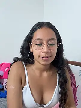 Violetlove  online show from June 24, 2026, 4:00 am