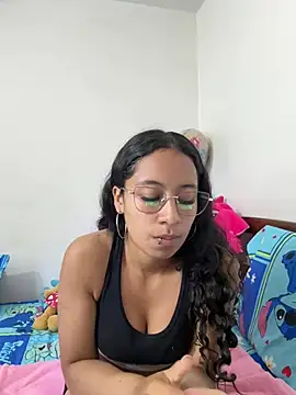 Violetlove  online show from July 13, 2026, 9:08 am