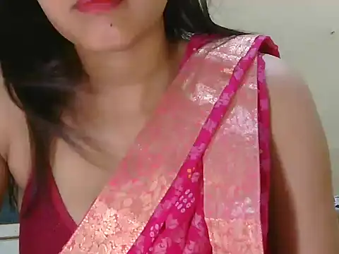 Snapshot of Himanshi_Singh chatting on July 28, 2026, 8:52 pm Himanshi Singh online show from July 28, 2026, 8:52 pm