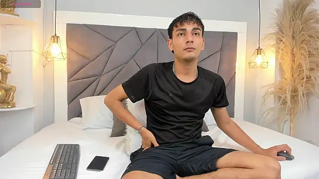 LiamBlake  online show from May 28, 2026, 5:48 am