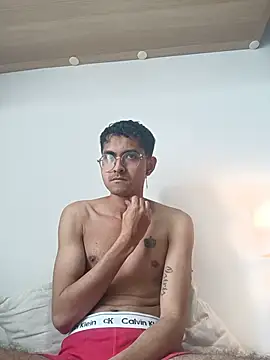 xanderlover online show from June 2, 2026, 5:35 pm
