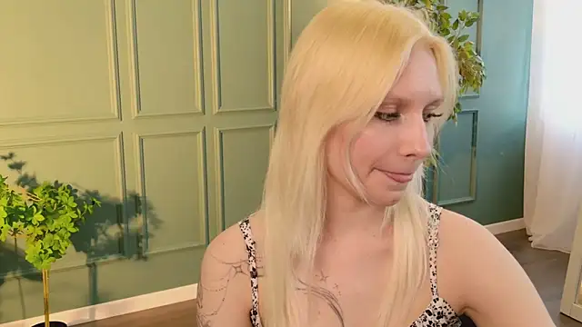 haleybooo online show from June 4, 2026, 9:25 am