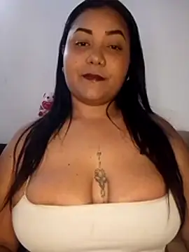Snapshot of DEISY_8670 chatting on July 6, 2026, 9:50 pm DEISY 8670 online show from July 6, 2026, 9:50 pm