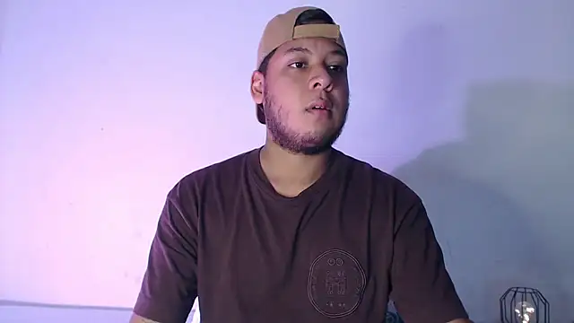 Snapshot of nicolas_cr1 chatting on July 9, 2026, 11:48 pm nicolas cr1 online show from July 9, 2026, 11:48 pm