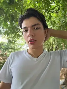 Liamdelrey online show from June 6, 2026, 5:40 pm