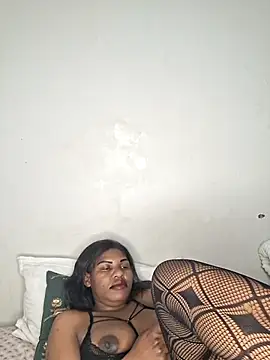 Snapshot of BiancasRoom chatting on July 16, 2026, 8:22 am BiancasRoom online show from July 16, 2026, 8:22 am