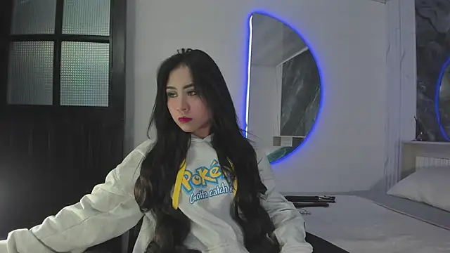 Kitty-Alice online show from May 31, 2026, 3:23 am