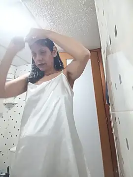 Samantha01 Rosse01 online show from June 1, 2026, 1:50 am