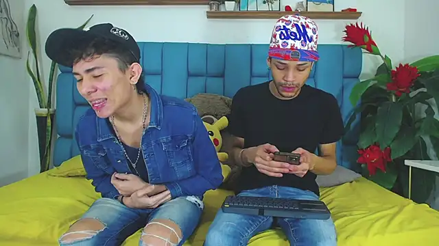 STRANGER BOYS online show from July 7, 2026, 11:08 pm