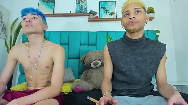 STRANGER BOYS online show from August 3, 2026, 11:20 pm
