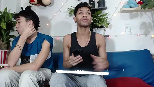 STRANGER BOYS online show from May 26, 2026, 10:19 pm