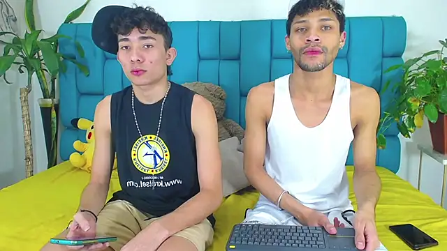 STRANGER BOYS online show from July 8, 2026, 11:05 pm
