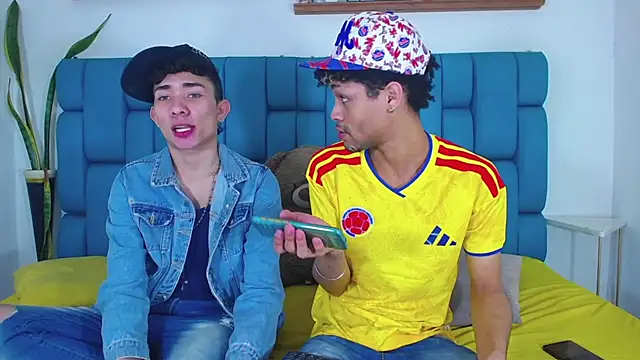 STRANGER BOYS online show from July 6, 2026, 11:07 pm