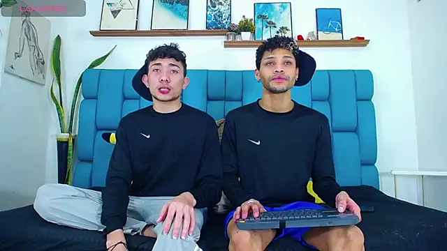 STRANGER BOYS online show from July 4, 2026, 11:20 pm