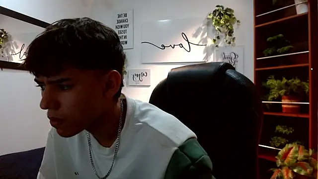 Ryan grayx online show from June 1, 2026, 2:39 pm
