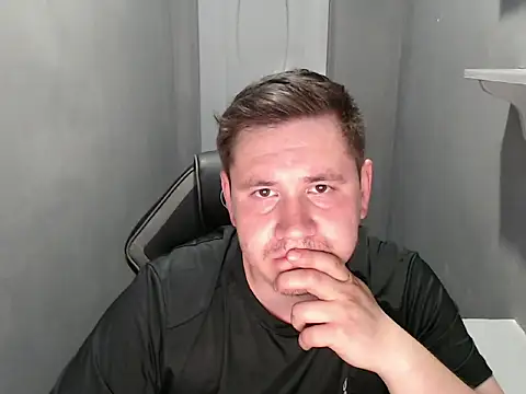 Max Marlyn online show from May 29, 2026, 7:14 am