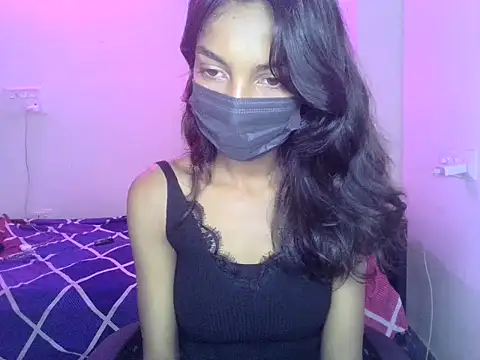 KAJALKUMARIORG online show from July 13, 2026, 6:24 am
