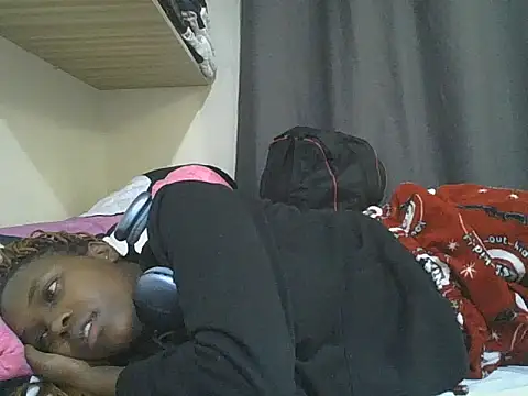 Snapshot of sexylittleprincess1 chatting on June 11, 2026, 8:28 pm sexylittleprincess1 online show from June 11, 2026, 8:28 pm