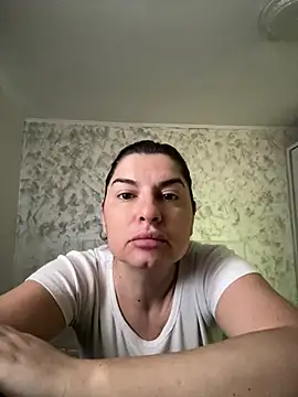 Snapshot of evaxxxcurvyxxx chatting on June 11, 2026, 8:33 am evaxxxcurvyxxx online show from June 11, 2026, 8:33 am