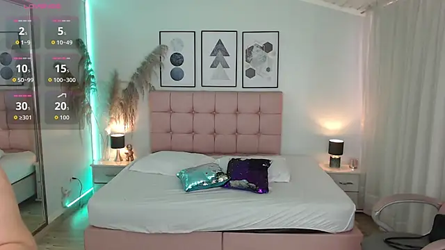 LilMoon  online show from July 30, 2026, 2:27 pm