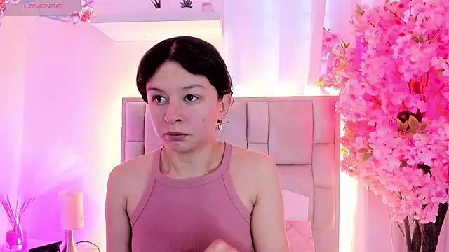 Dana grey  online show from June 3, 2026, 1:01 pm
