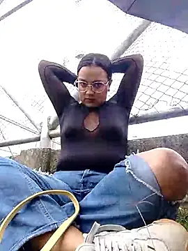 Sexy nayra outdoors  online show from June 4, 2026, 8:24 pm