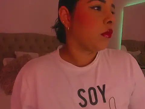 Snapshot of EmilySanchezz chatting on June 23, 2026, 12:58 pm EmilySanchezz online show from June 23, 2026, 12:58 pm