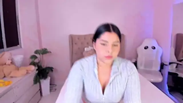 Snapshot of EmilySanchezz chatting on July 11, 2026, 12:05 pm EmilySanchezz online show from July 11, 2026, 12:05 pm